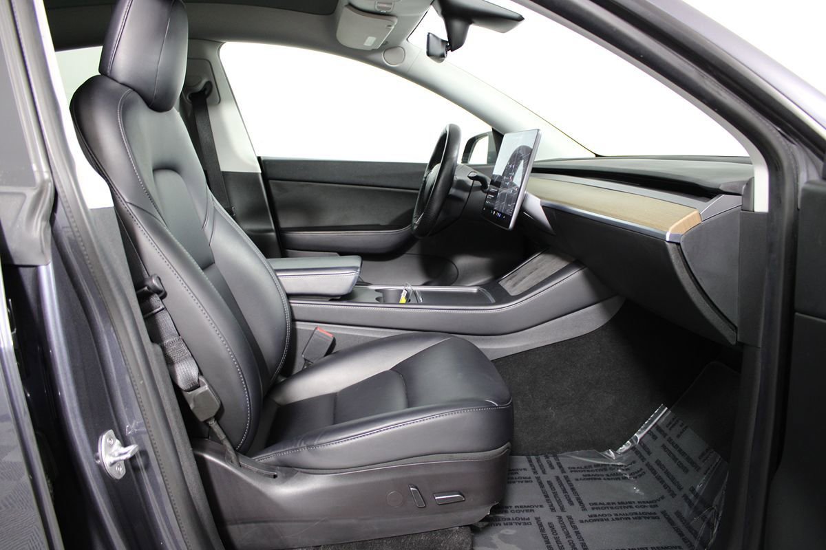 Used 2021 Tesla Model Y Long Range AWD/4WD image 11