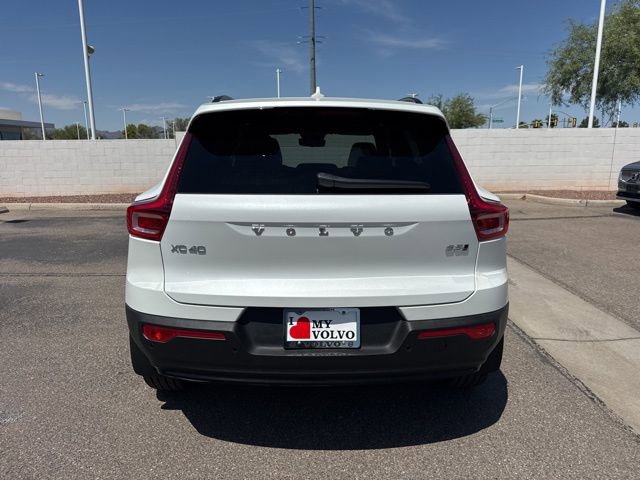 New 2026 Volvo XC40 B5 Plus w/ Climate Package AWD/4WD image 6