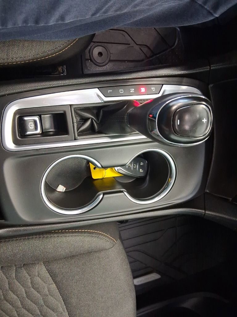 Used 2018 Chevrolet Equinox LT image 15