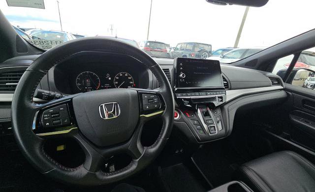 Used 2025 Honda Odyssey Sport-L image 7