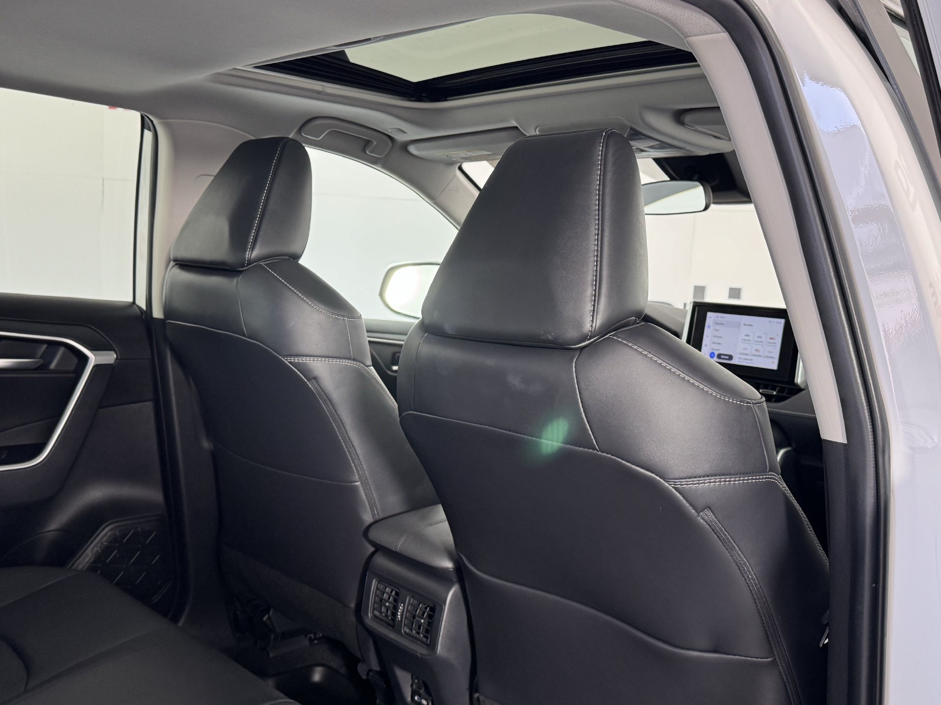 Certified 2024 Toyota RAV4 XLE Premium AWD/4WD image 21