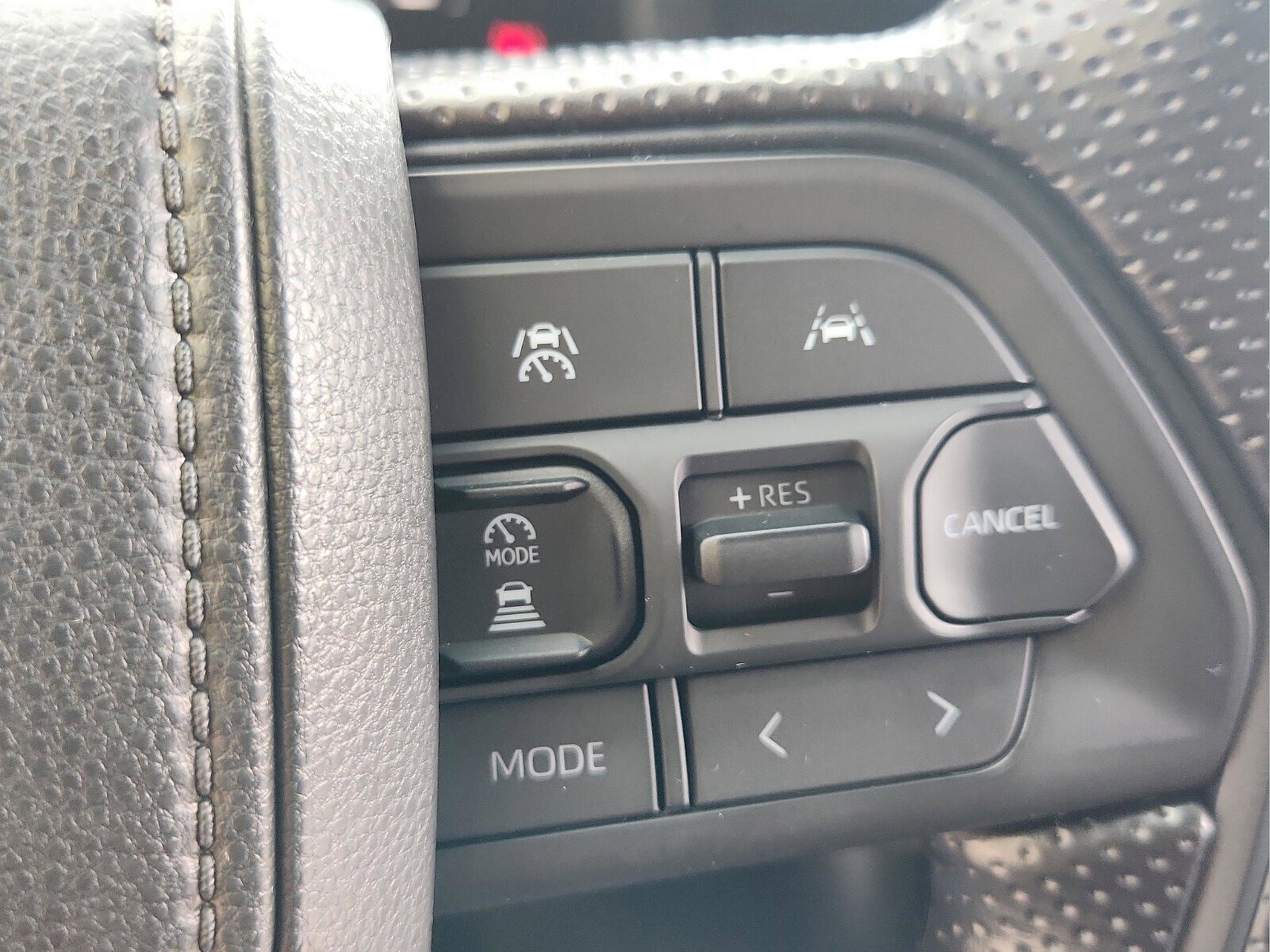 Certified 2025 Toyota Tacoma SR5 image 25