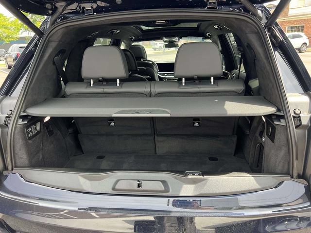 Used 2024 BMW X7 xDrive40i w/ Executive Package AWD/4WD image 12