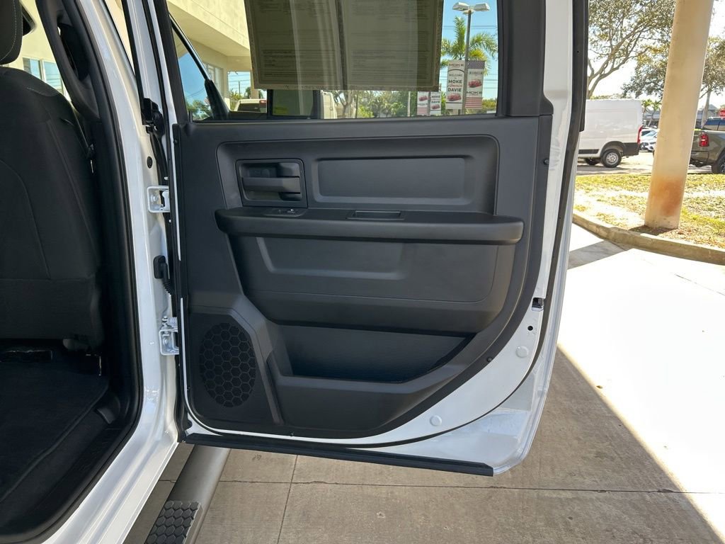 Used 2025 RAM 2500 Tradesman image 31