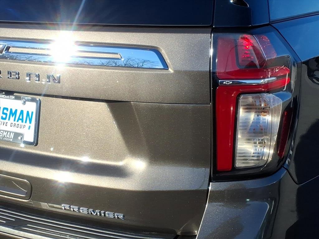 Used 2021 Chevrolet Suburban Premier image 8