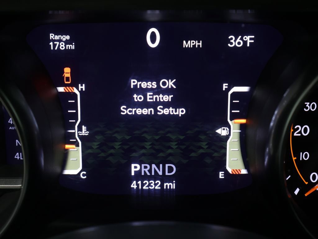 Used 2022 Jeep Gladiator Overland w/ Cold Weather Group image 44