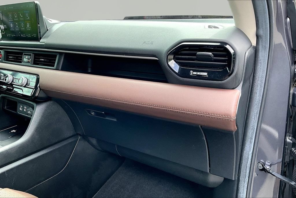 Used 2025 Honda Pilot Elite image 21