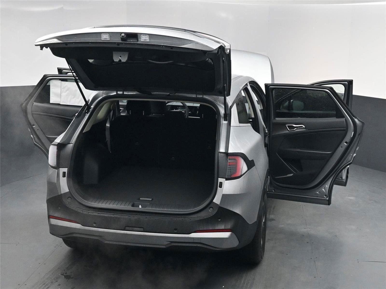 New 2026 Kia Sportage LX image 32