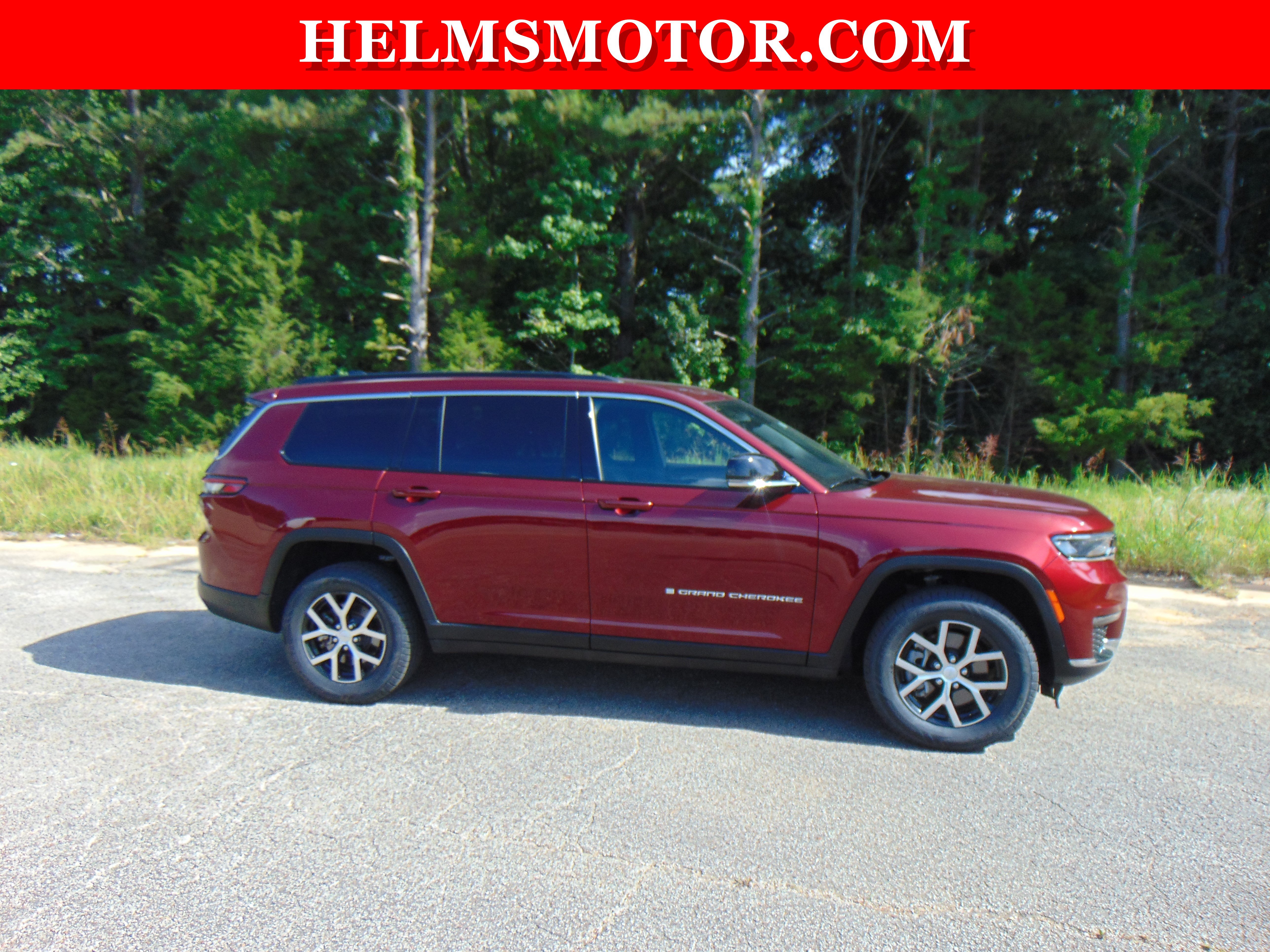 Used 2024 Jeep Grand Cherokee L Limited AWD/4WD image 10