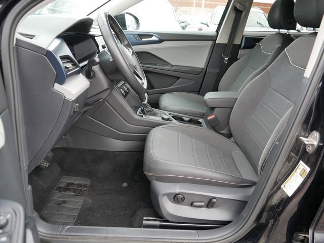 Certified 2024 Volkswagen Taos SE AWD/4WD image 13