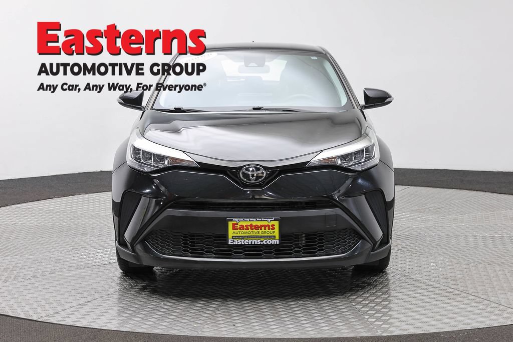 Used 2022 Toyota C-HR Limited FWD image 2