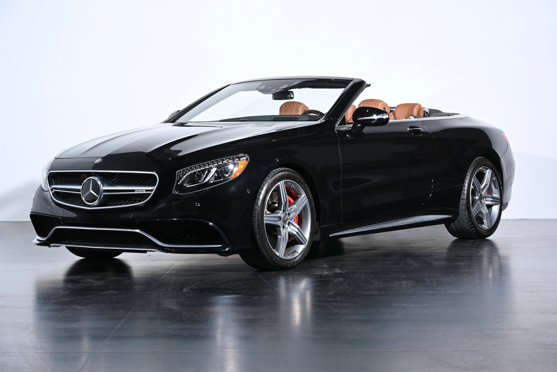 Used 2017 Mercedes-Benz S 63 AMG 4MATIC Cabriolet image 2