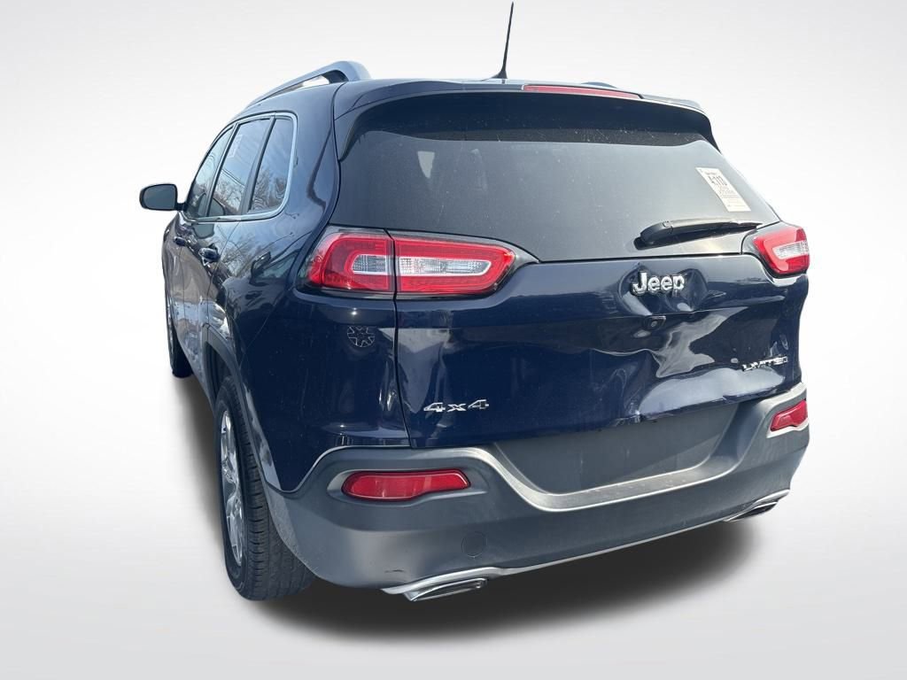 Used 2016 Jeep Cherokee Limited image 6