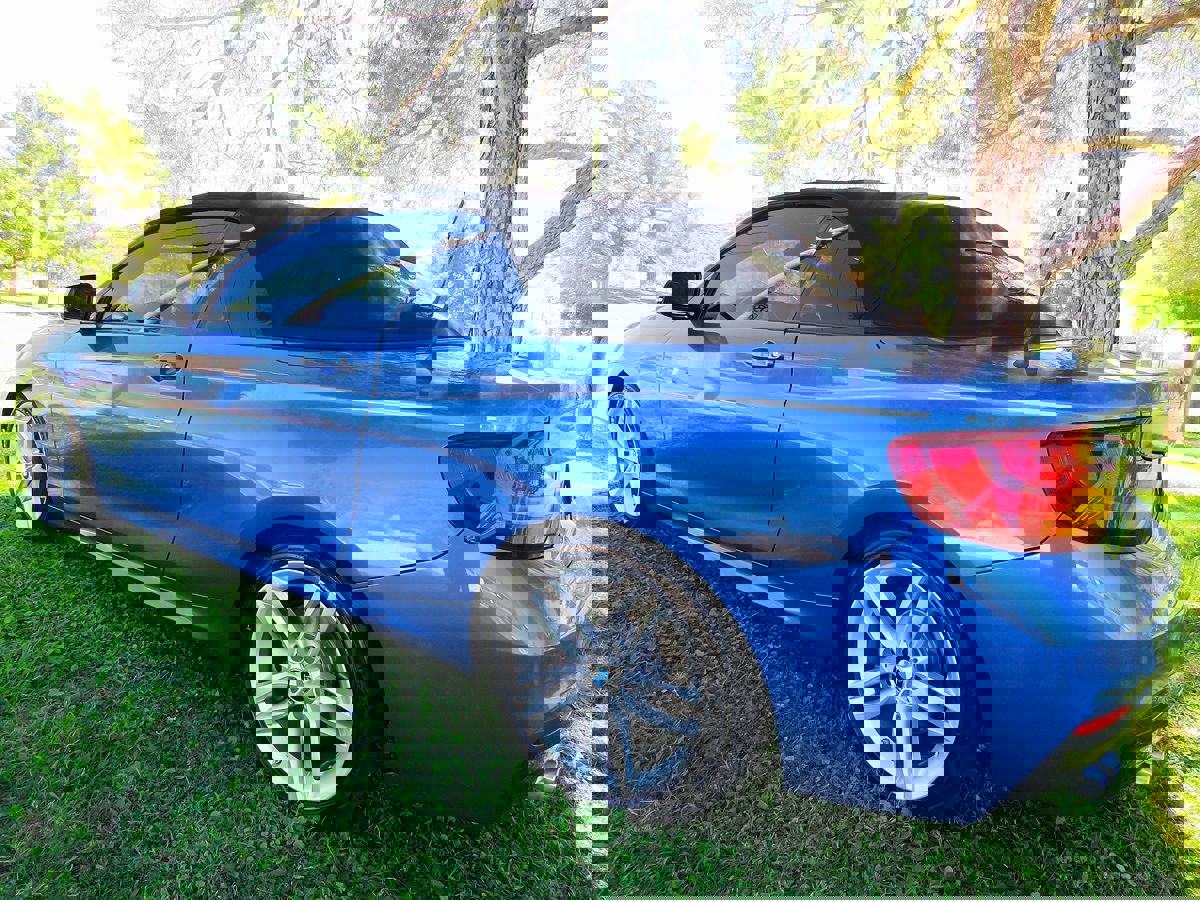 Used 2015 BMW 228i Convertible image 7