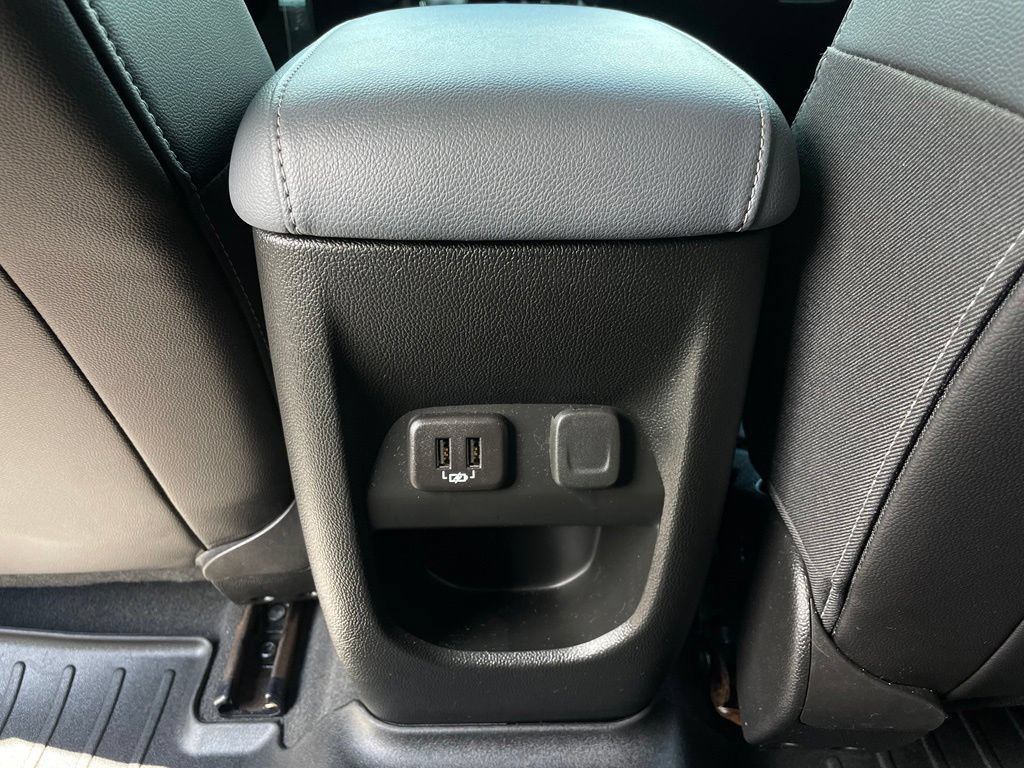 Used 2022 Chevrolet Colorado Z71 AWD/4WD image 34