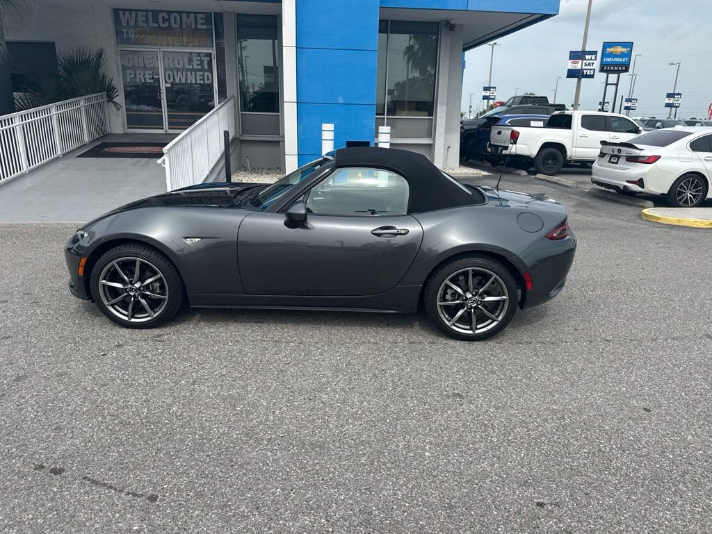 Used 2023 MAZDA MX-5 Miata Grand Touring RWD image 1