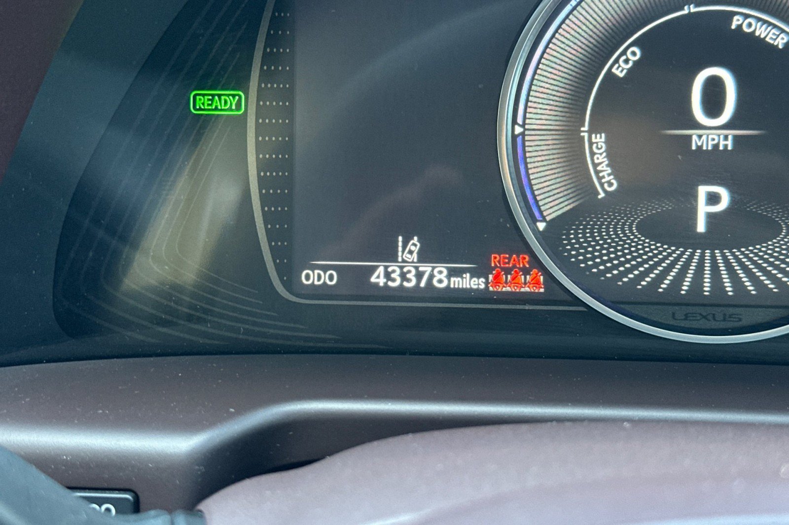Used 2019 Lexus ES 300h Ultra Luxury w/ Accessory Package 2 FWD image 25