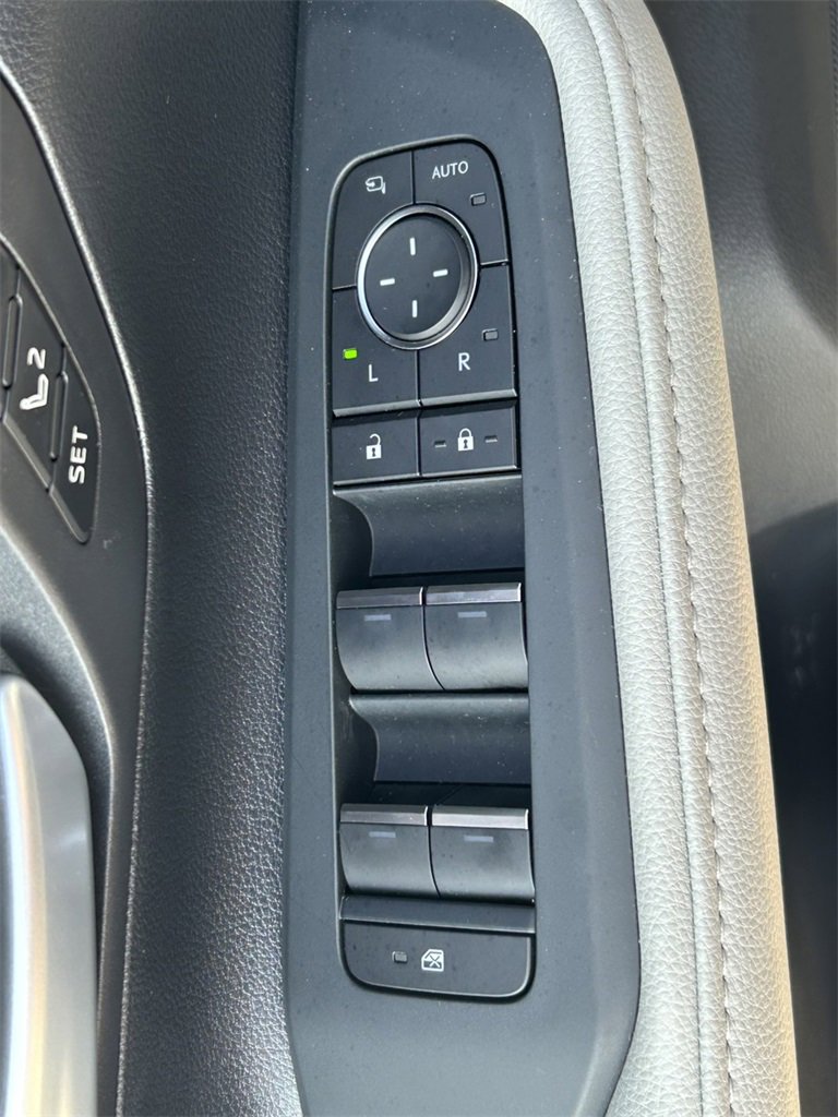 Used 2026 Toyota Grand Highlander Limited image 28