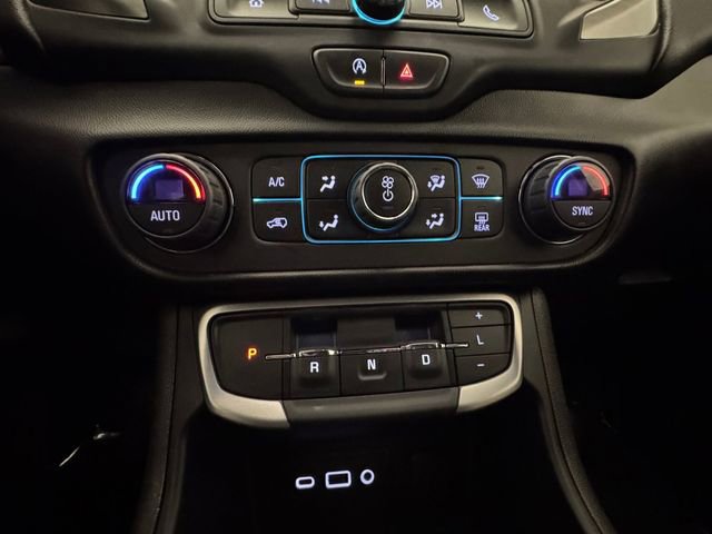 Used 2024 GMC Terrain SLE w/ Driver Convenience Package image 11