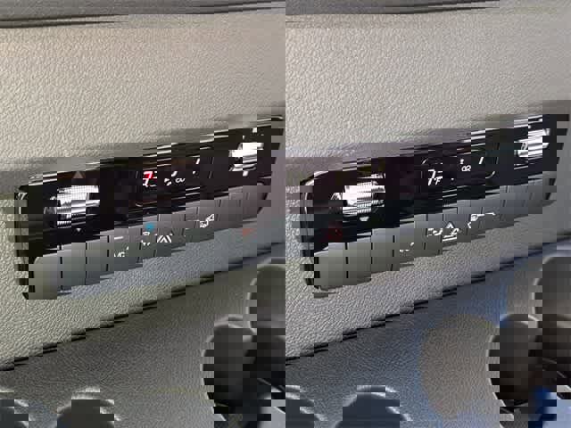 Used 2025 Mercedes-Benz Sprinter 2500 image 24