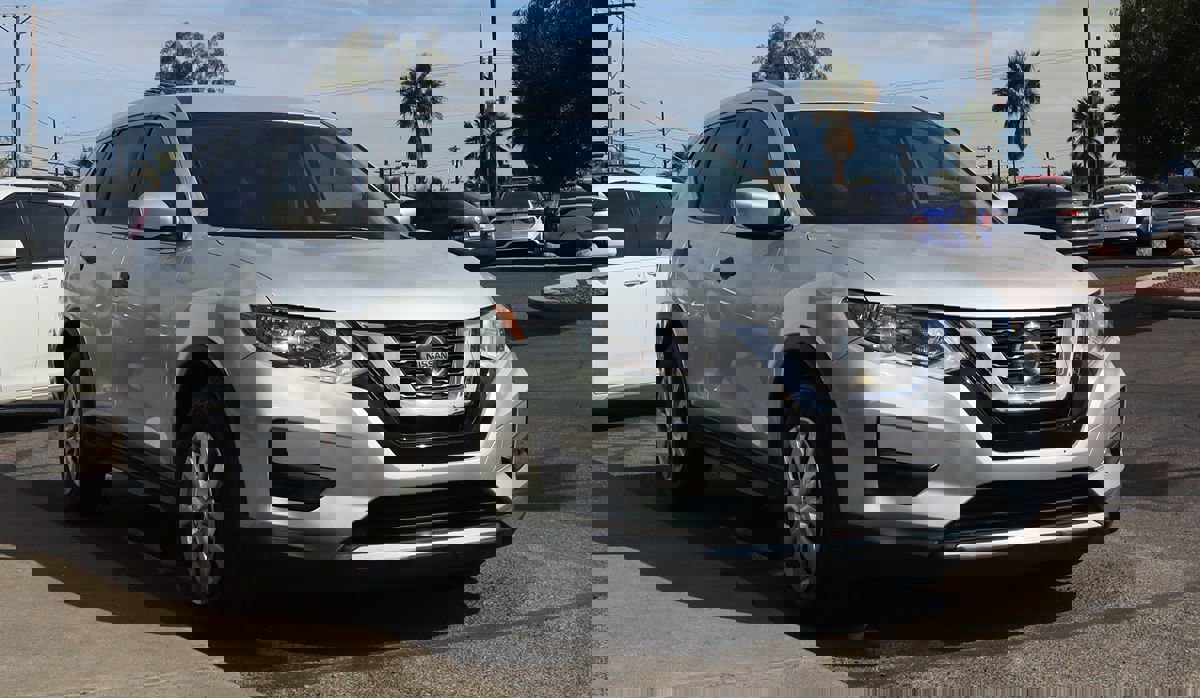 Used 2019 Nissan Rogue S image 14