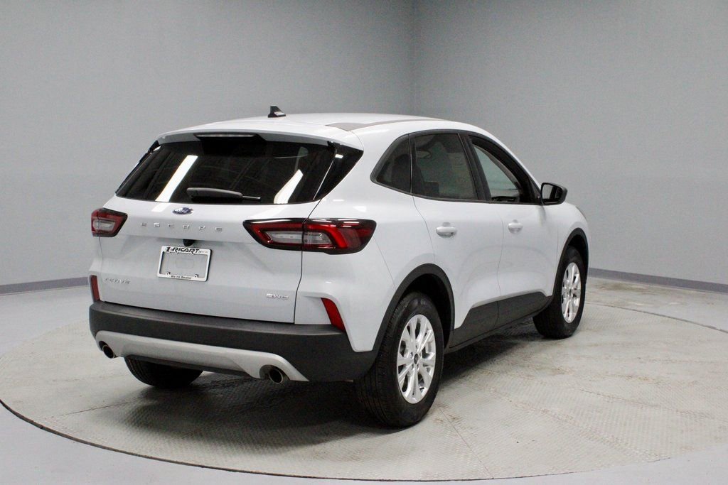 Certified 2025 Ford Escape Active image 10