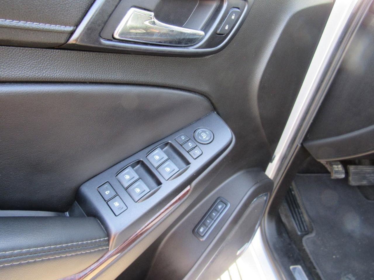 Used 2018 GMC Yukon SLT w/ Open Road Package image 15