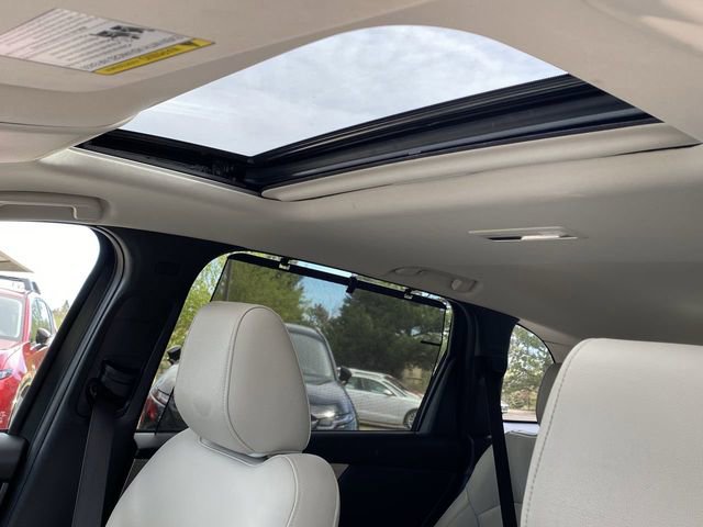 Certified 2024 MAZDA CX-90 Plug-In Hybrid w/ Preferred image 25