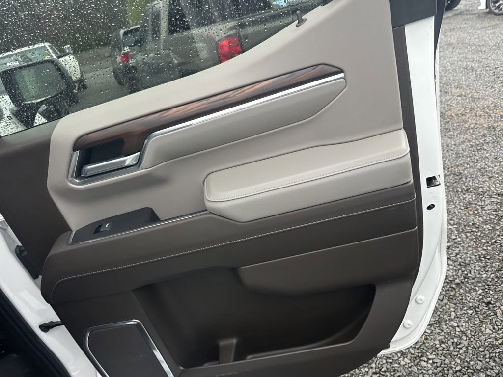 Used 2023 GMC Sierra 1500 SLT w/ SLT Premium Package image 8