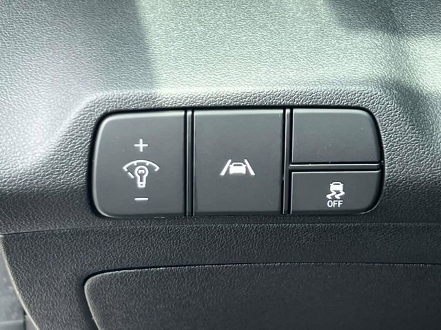 Certified 2023 Hyundai Elantra SEL w/ Convenience Package FWD image 18