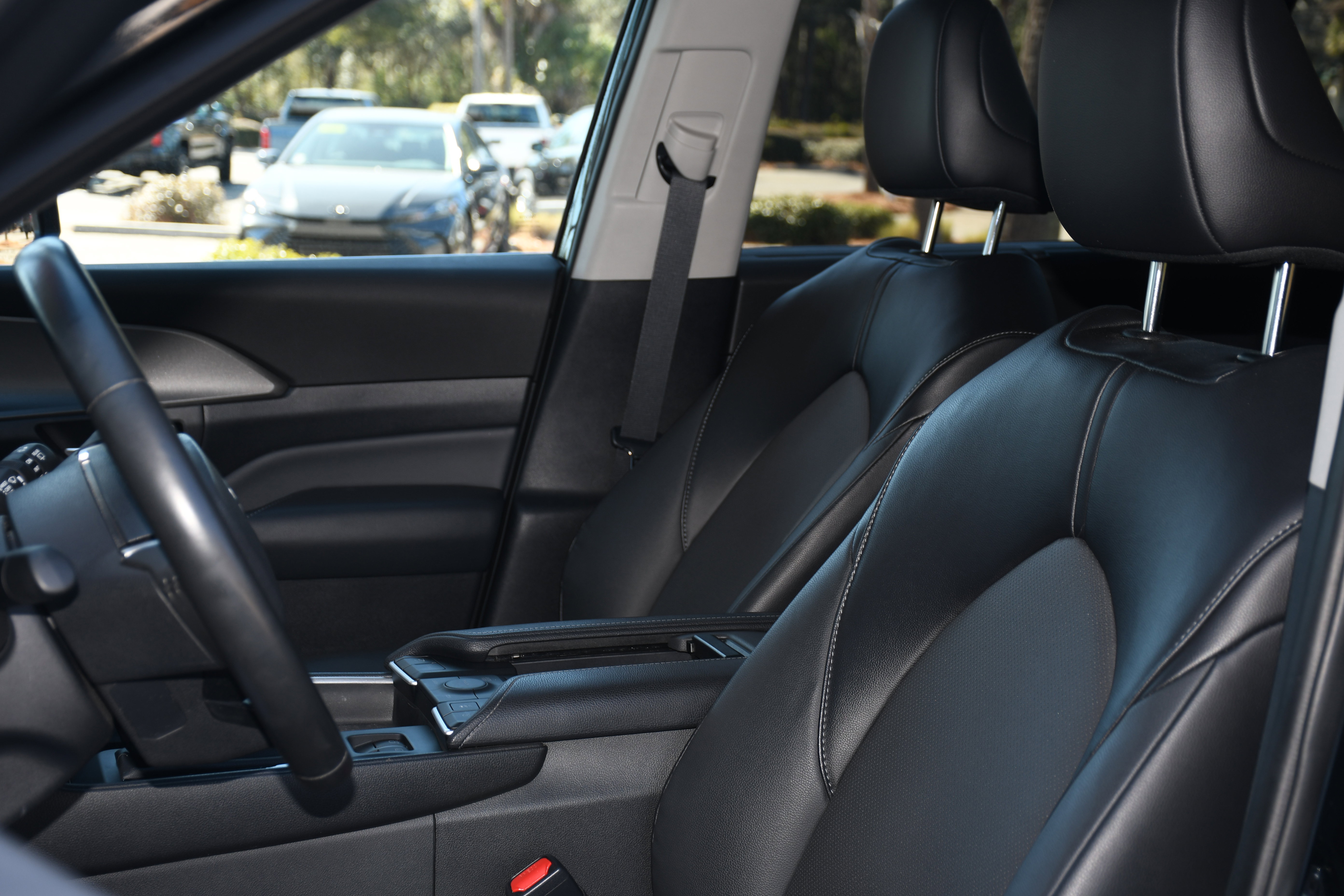 Used 2024 Toyota Grand Highlander XLE image 11