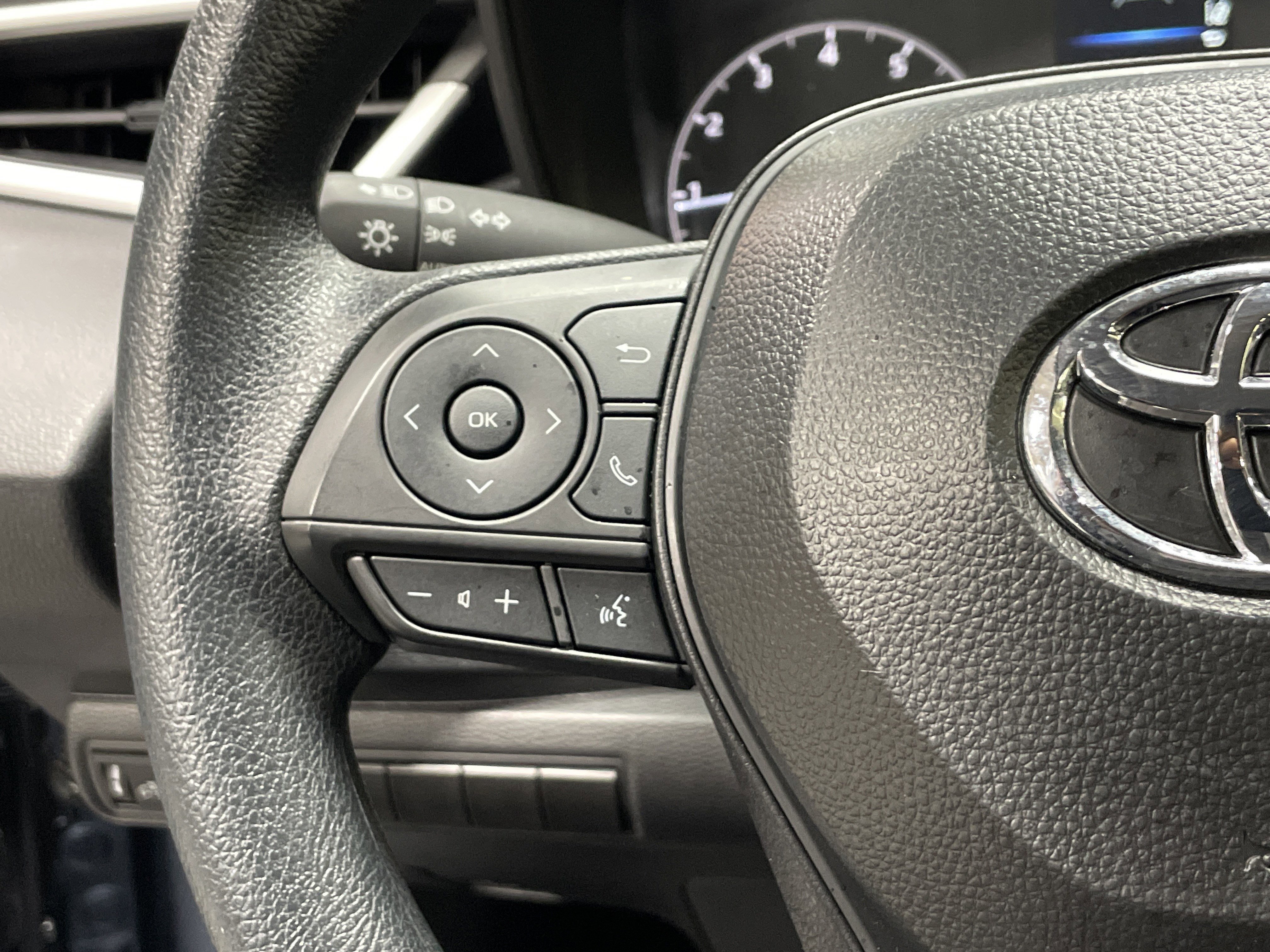 Certified 2025 Toyota Corolla LE image 19