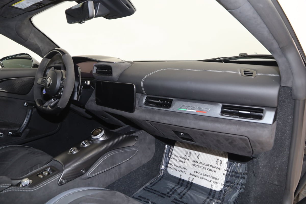 Used 2024 Maserati MC20 Cielo RWD image 75