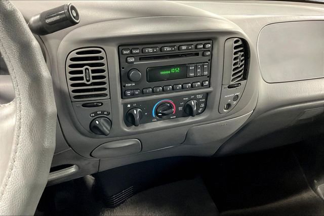 Used 2003 Ford F150 XLT AWD/4WD image 4