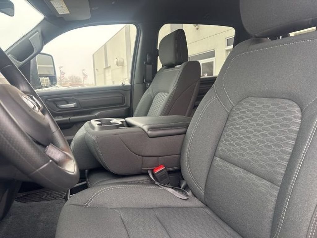 New 2025 RAM 1500 Warlock AWD/4WD image 10