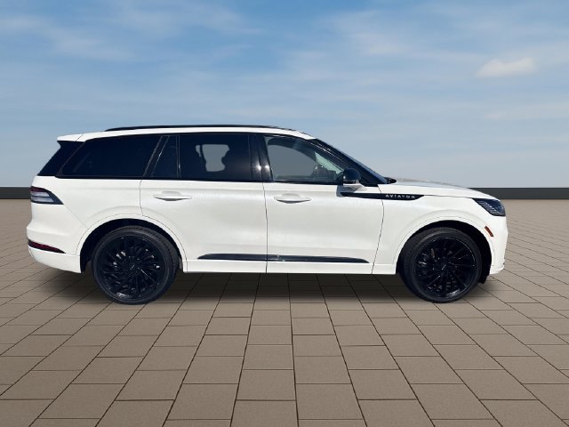 Used 2025 Lincoln Aviator Reserve w/ Jet Appearance Package AWD/4WD image 8