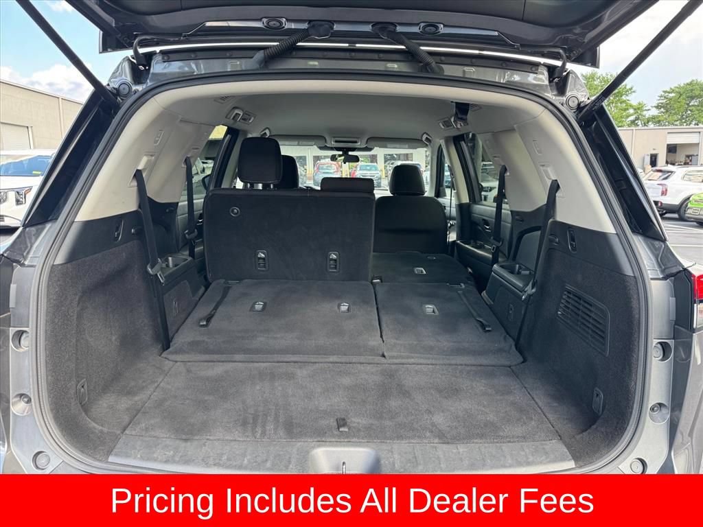 Used 2024 Nissan Pathfinder S FWD image 10