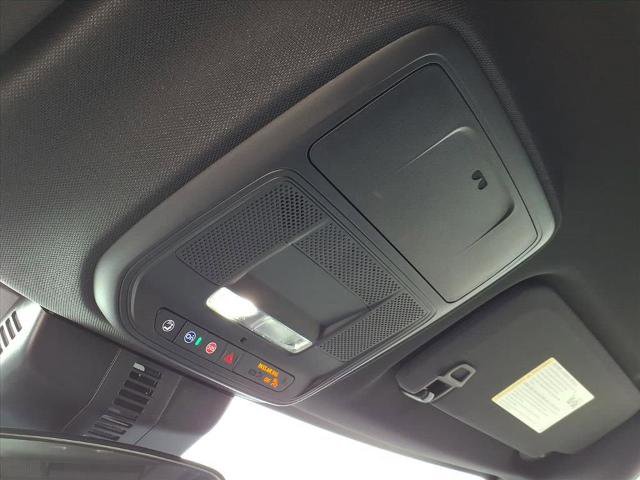 New 2026 Chevrolet Traverse LT image 17