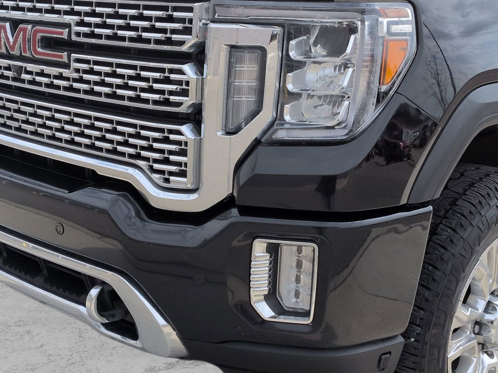 Used 2023 GMC Sierra 2500 Denali image 13