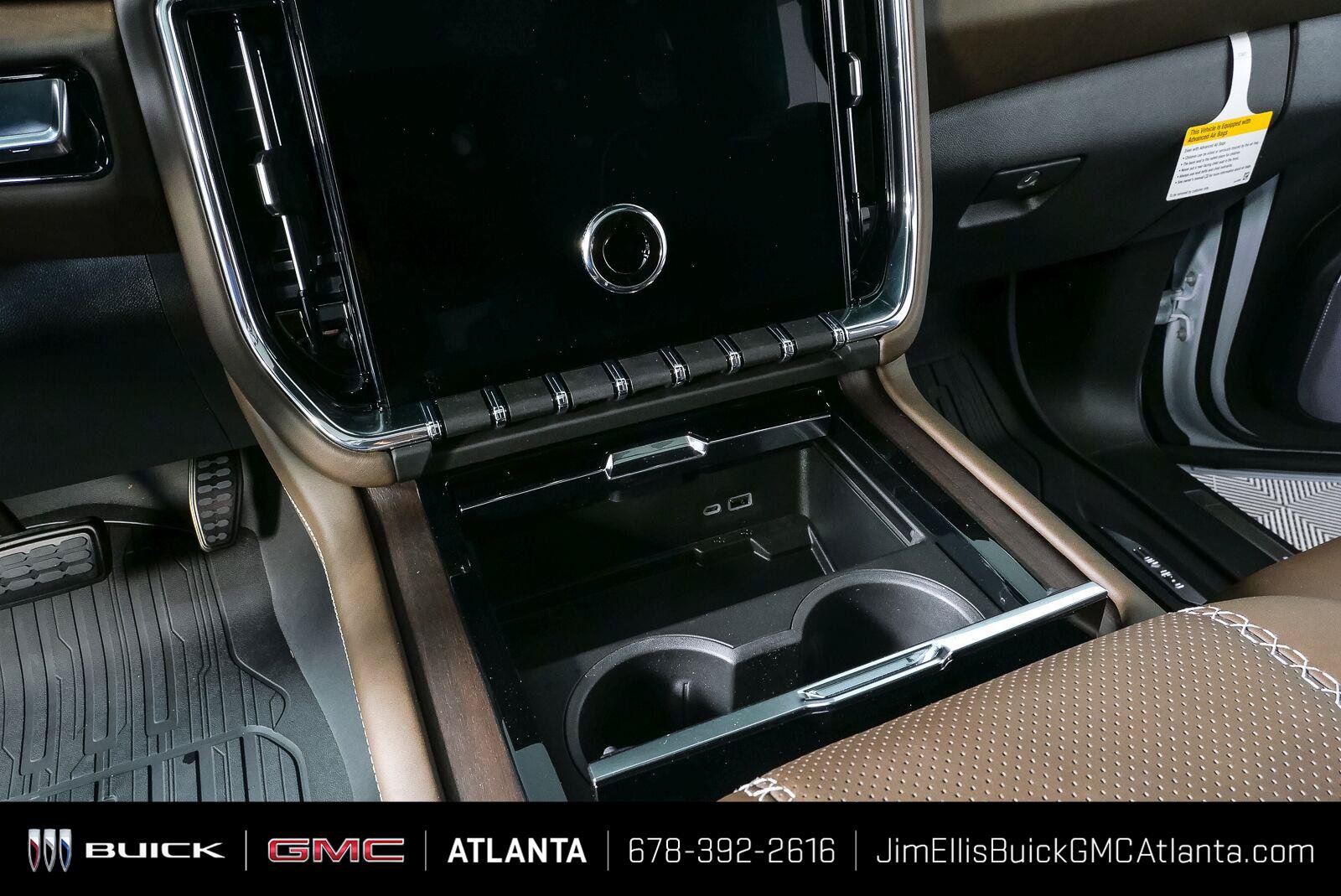 New 2027 GMC Yukon Denali Ultimate w/ LPO, Illumination Package AWD/4WD image 18