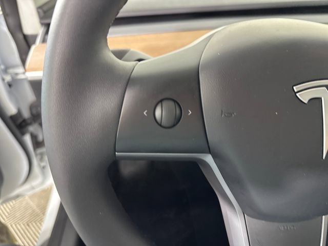 Used 2020 Tesla Model 3 Long Range image 15