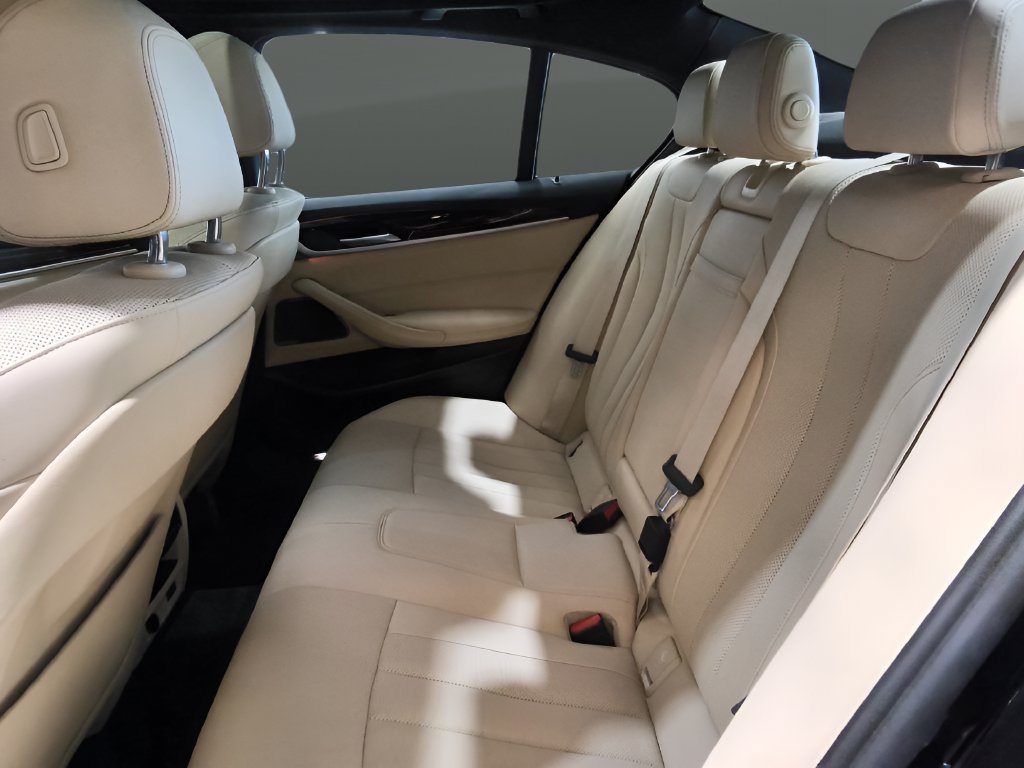Used 2023 BMW 530i xDrive w/ M Sport Package AWD/4WD image 21