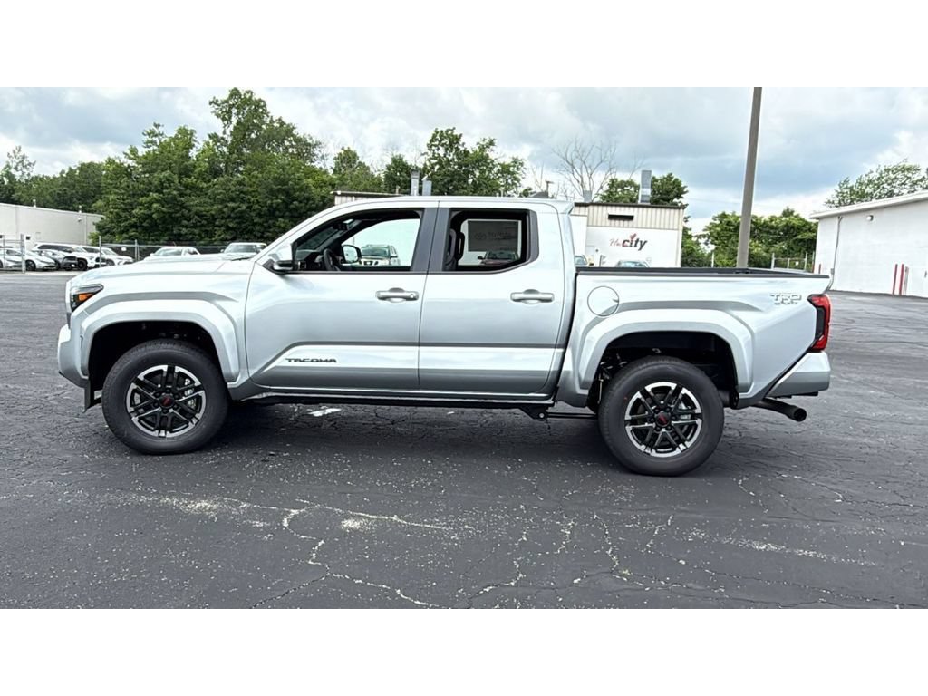 New 2026 Toyota Tacoma TRD Sport AWD/4WD image 4