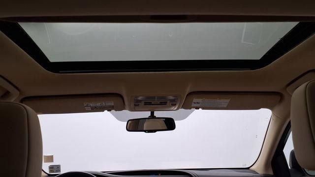 Used 2015 Toyota Highlander XLE image 25