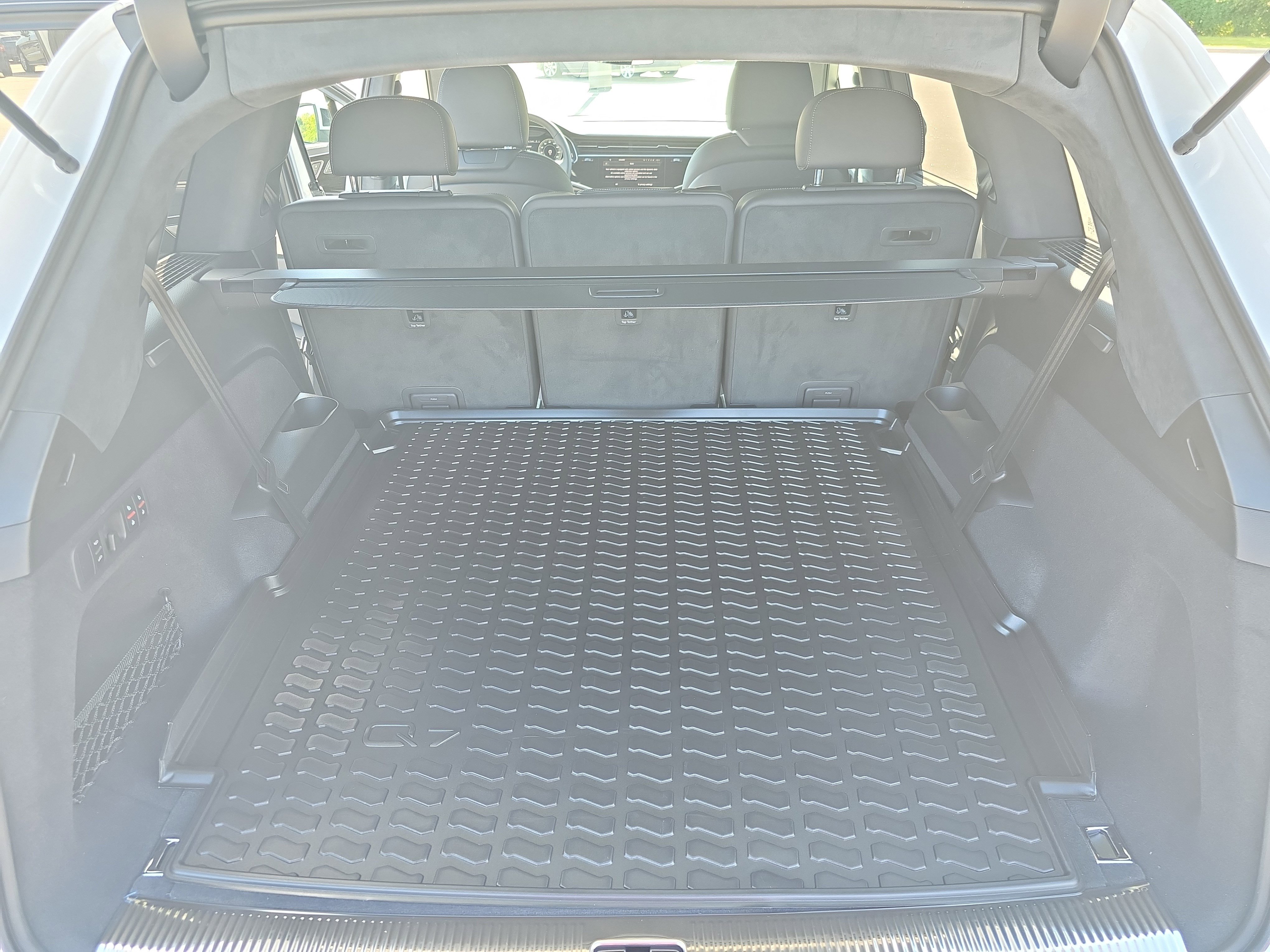 New 2026 Audi Q7 3.0T Prestige image 12