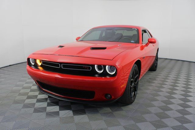 Used 2016 Dodge Challenger R/T Plus image 22