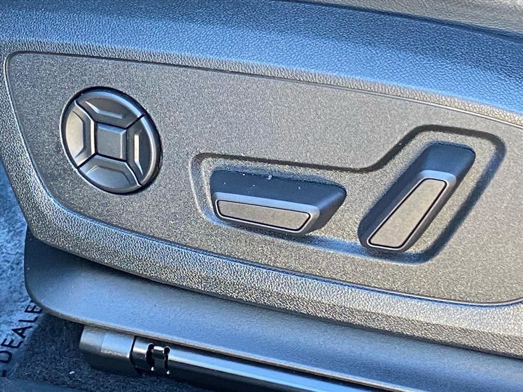 Used 2023 Audi Q4 e-tron Premium Plus image 13