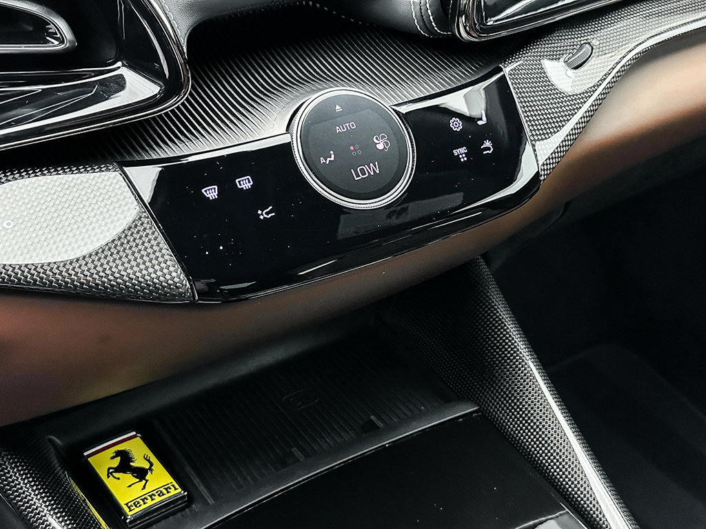 Certified 2024 Ferrari Purosangue AWD/4WD image 15