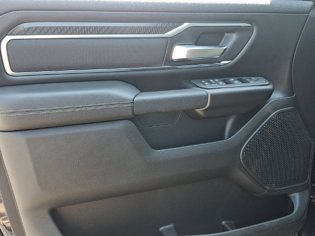 New 2026 RAM 1500 4x4 Crew Cab image 12