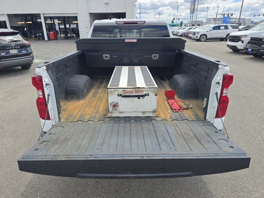 Used 2022 Chevrolet Silverado 1500 LT w/ Safety Package AWD/4WD image 22